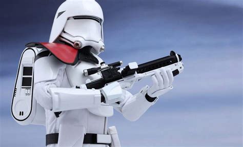 Every First Order Stormtrooper Variant And Rank Star Wars Amino