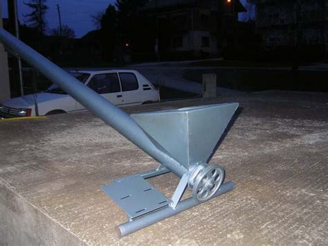 Pužni transporter