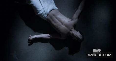 Tyler Posey Nude And Sexy Photo Collection Azmen