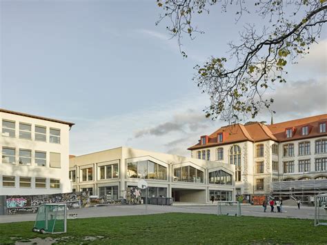 Schulanlage Hofacker Blick Auf Das Schulareal Seraina Wirz A F A