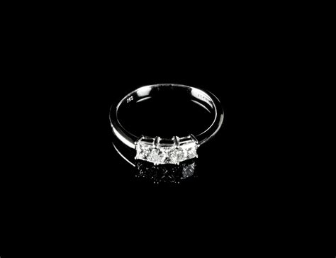 18ct Gold Three Stone Princess Cut Diamond Ring Goodwins Antiques