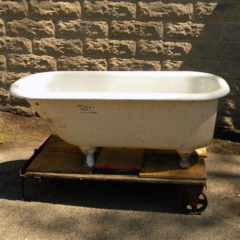 Antique 5' Clawfoot Tub | Clawfoot, Clawfoot tub, Antique clawfoot tub