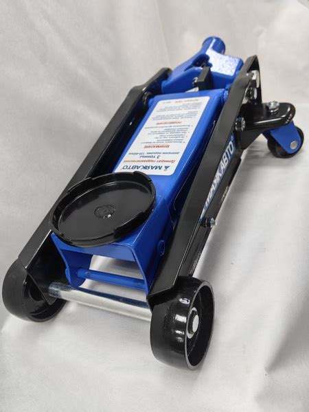 Домкрат автомобильный Подкатной Гидравлический МАЯКАВТО 1630, 3 т ...