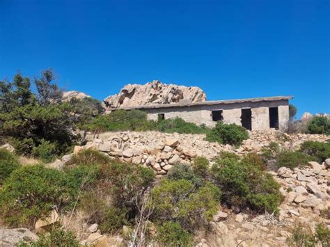 La Spiaggia Di Cala Coticcio A Caprera La Tahiti Della Sardegna