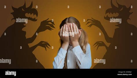 Dark Shadow Scared Hi Res Stock Photography And Images Alamy