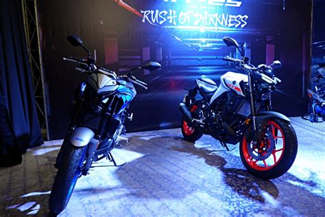 Naked Itu Menggunakan Enjin 249cc Yang Menyalurkan 35 5hp Pada 12 000rpm Dengan Tork Mencecah 23
