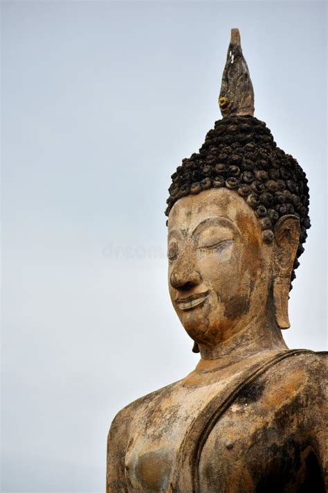 Estatua De Buda En Un Sitio Hist Rico En El Parque Hist Rico De