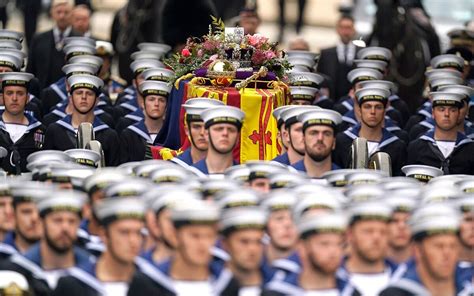 Queen Elizabeth Iis Funeral In 25 Remarkable Pictures Artofit