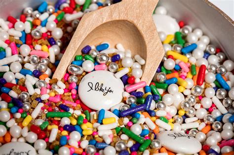 Sprinkles That Go Beyond the Rainbow - The New York Times 