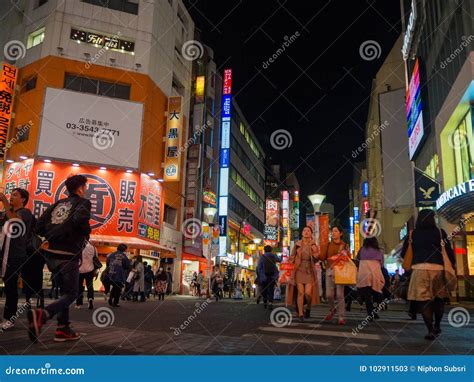 Ikebukuro Traffic And Street Lifestyle 21 October 2017 Tok Editorial