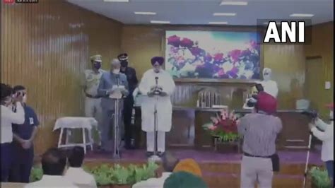 Congress Mla Charanjit Singh Channi Takes Oath As Punjab Cm Oneindia