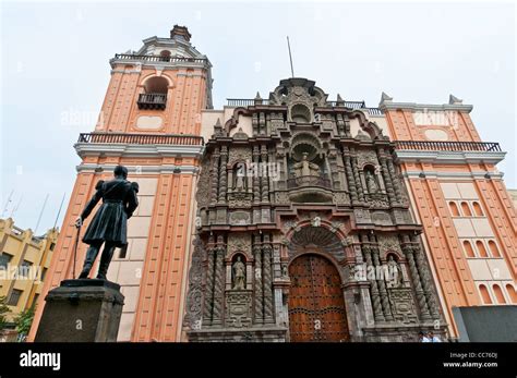 Lima Peru Basílica De Nuestra Señora De La Merced Stockfotografie Alamy