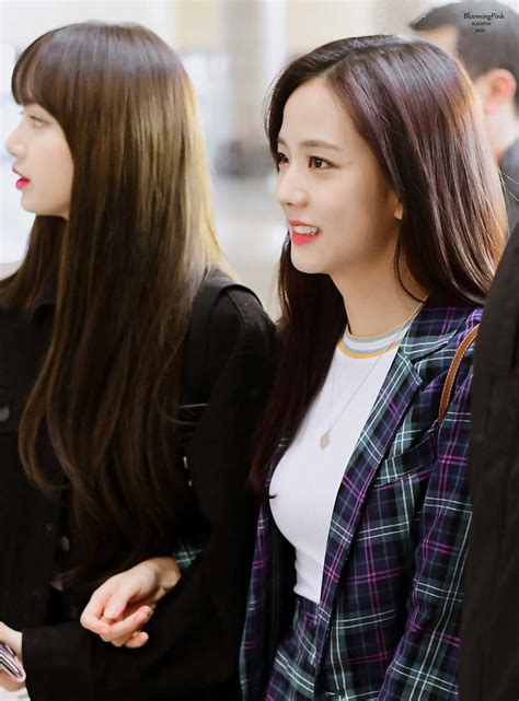 Blackpink Jisoo Airport Fashion April Hq