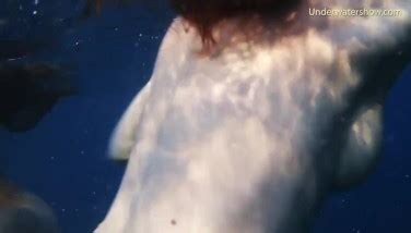 Two Sultry Babes Frolicking Naked In The Ocean LetMeJerk