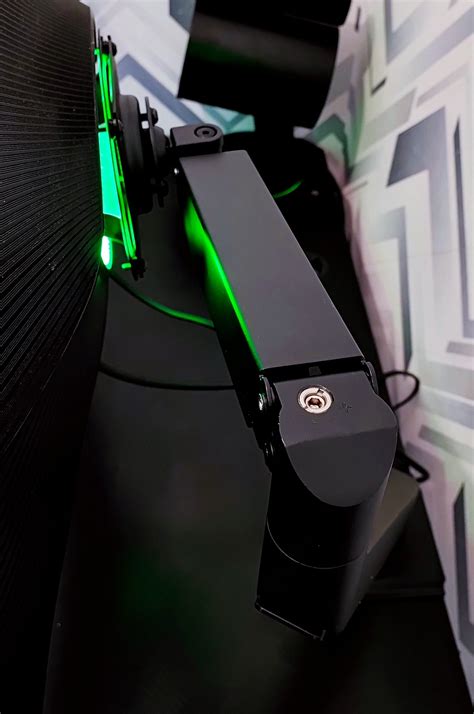 Обзор кронштейна для монитора Arctic X1-3D