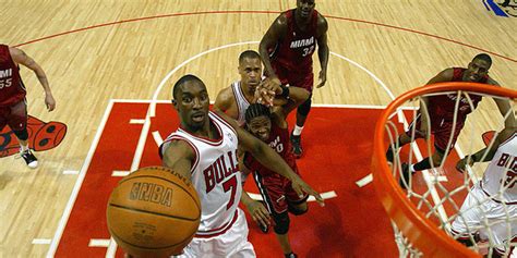 Lancien Joueur De La Nba Ben Gordon Arrêté Pour Avoir Prétendument Frappé Son Fils De 10 Ans à