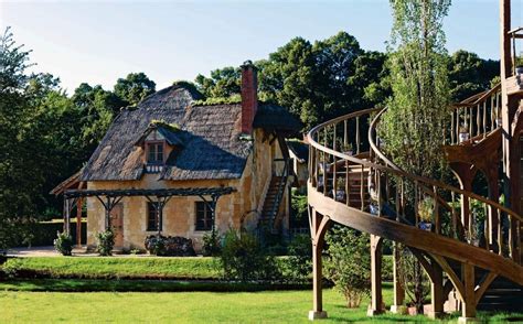 Trianon And The Queen S Hamlet At Versailles A Private Royal Retreat