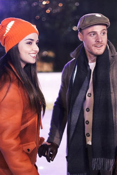 Hande Er El Kerem Bursin Amor En El Aire Patinar