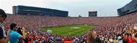 Go Big Or Go Home The 11 Largest College Football Stadiums