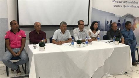 Prefeito dr Marcelo Belitardo se reúne a imprensa local na CDL