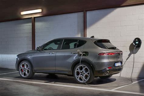 Alfa Romeo Tonale Prova Scheda Tecnica Opinioni E Dimensioni 13 Plug In Hybrid Veloce Q4