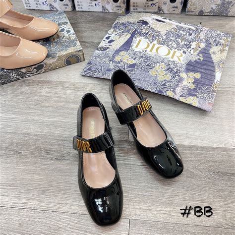Mua Đầm Dior da bóng super màu đen nude Giày búp bê Dior quai dán chất da bóng siêu xinh hàng