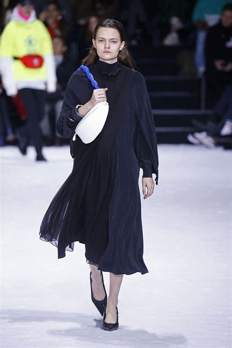 Balenciaga Ready To Wear Fashion Show Collection Fall Winter