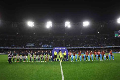 Tifosi In Commissariato Caos Prima Di Napoli Juve