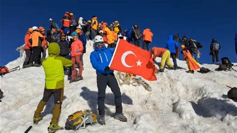 30 Ağustos 2022 Türkiye Dağcılık Federasyonu Ağrı Dağı Zirve Tırmanışı