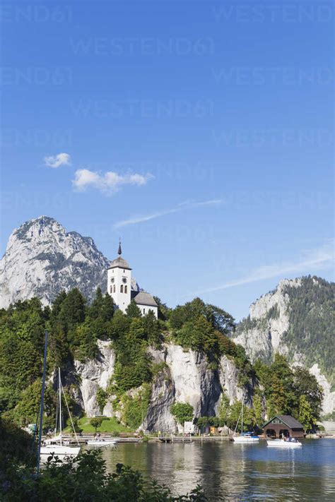 Austria Upper Austria Salzkammergut Traunkirchen Lake Traunsee And