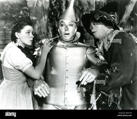 Albums 94 Pictures Who Played The Tin Man In The Original Wizard Of Oz Latest