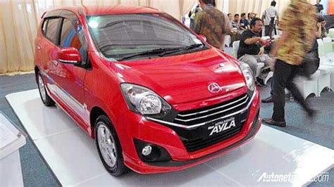 New Daihatsu Ayla Facelift 1000 Front Red AutonetMagz Review Mobil