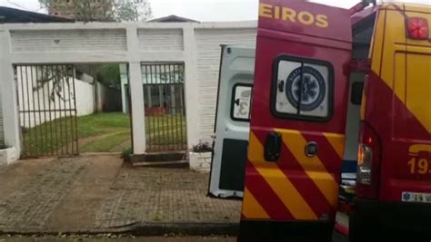 Menina De Oito Anos Sofre Queda De Um Metro E Meio De Altura E Fica