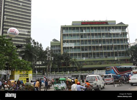 Bangladesh central bank building hi-res stock photography and images ...