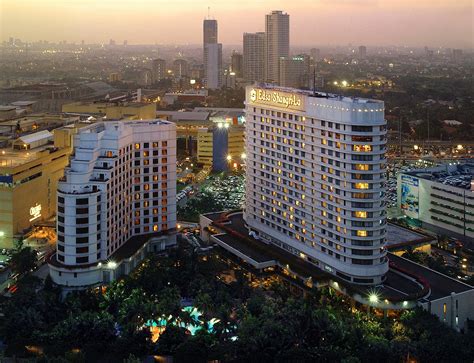 Philippine Asia Travel Blog: EDSA SHANGRILA HOTEL