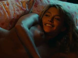 Kissing Scenes Xnxx Porn Videos