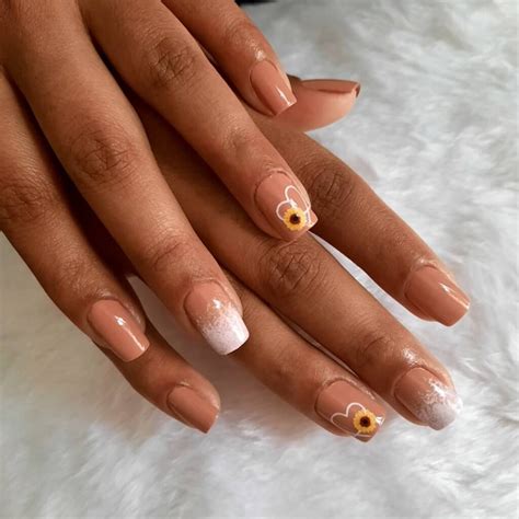 Unhas decoradas nude 60 ideias incríveis do tom que combina tudo