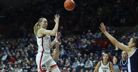 Paige Bueckers Shines In Return As UConn Huskies Defeat SCSU Owls In