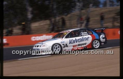 Bathurst 1000 2002 Photographer Marshall Cass Code 02 B02 001