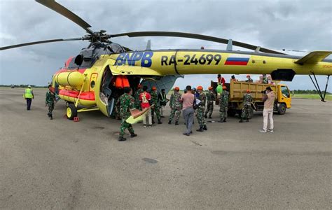 BNPB Kerahkan Empat Helikopter Distribusikan Bantuan Ke Desa Terisolir