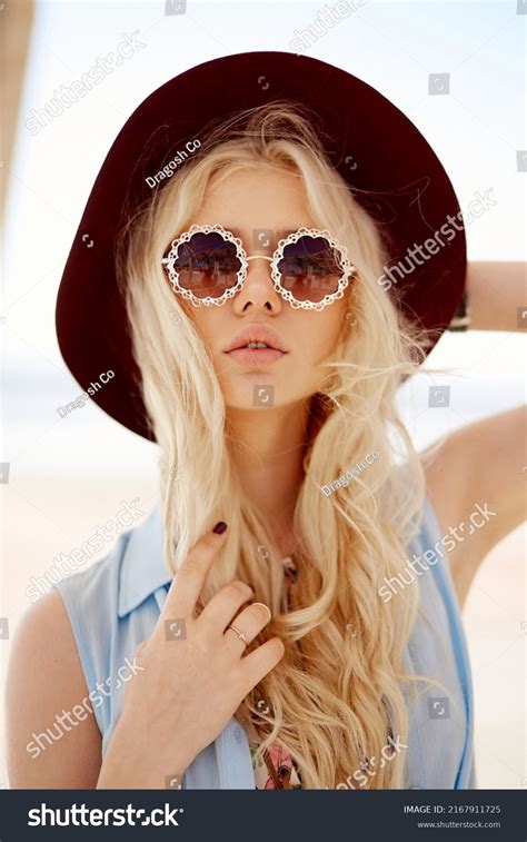 Closeup Front Portrait Sexy Blonde Round Stock Photo Shutterstock