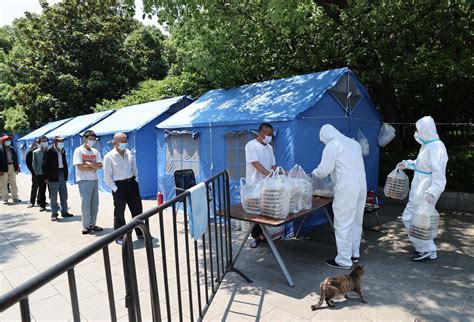 胡錫進發文開炮後上海宣布：129起密閉娛樂場所、餐飲服務場所不再查驗核酸 中天新聞網