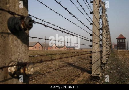 AUSCHWITZ BIRKENAU POLONIA 9 DE ENERO De 2022 Sol Brillando Sobre La