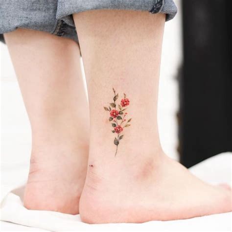 Delicados Tattoos De Flores Para Chicas Con Gustos Lindos Flores