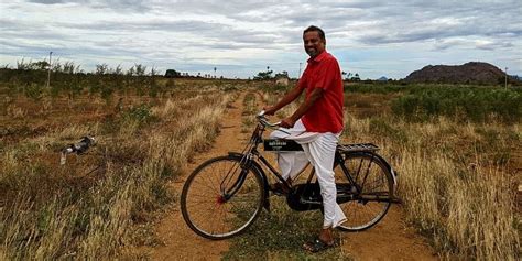 The Zoho experiment: Sridhar Vembu dabbles with village offices as employees move home | YourStory