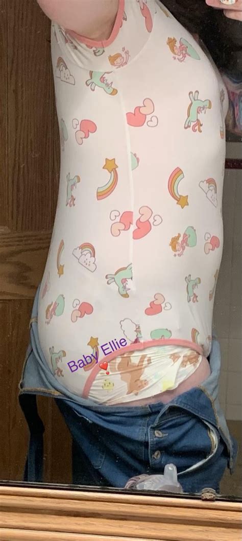 My New Sippy Reallllly Helps Me Fill My Diapers 🥰 R Realgirlsindiapers