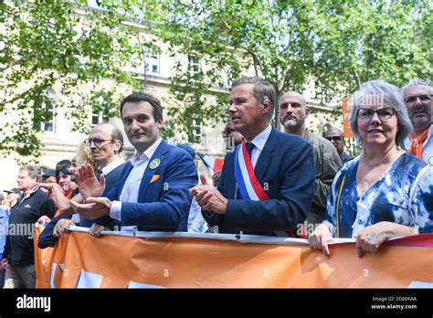 L Avocat Fran Ais Fabrice Di Vizio L Florian Philippot Nicolas