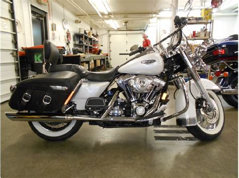 Harley Davidson Flhrc Road King Classic For Sale On Motos