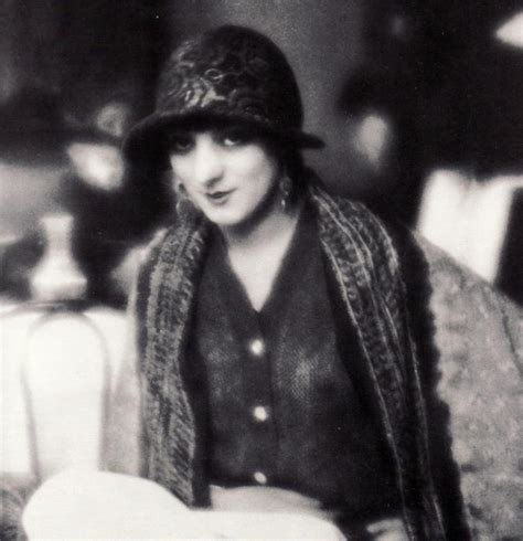 Kiki De Montparnasse De Man Ray 1890 1976 United States