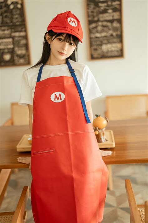 Cosplay Mario Apron Everia Club